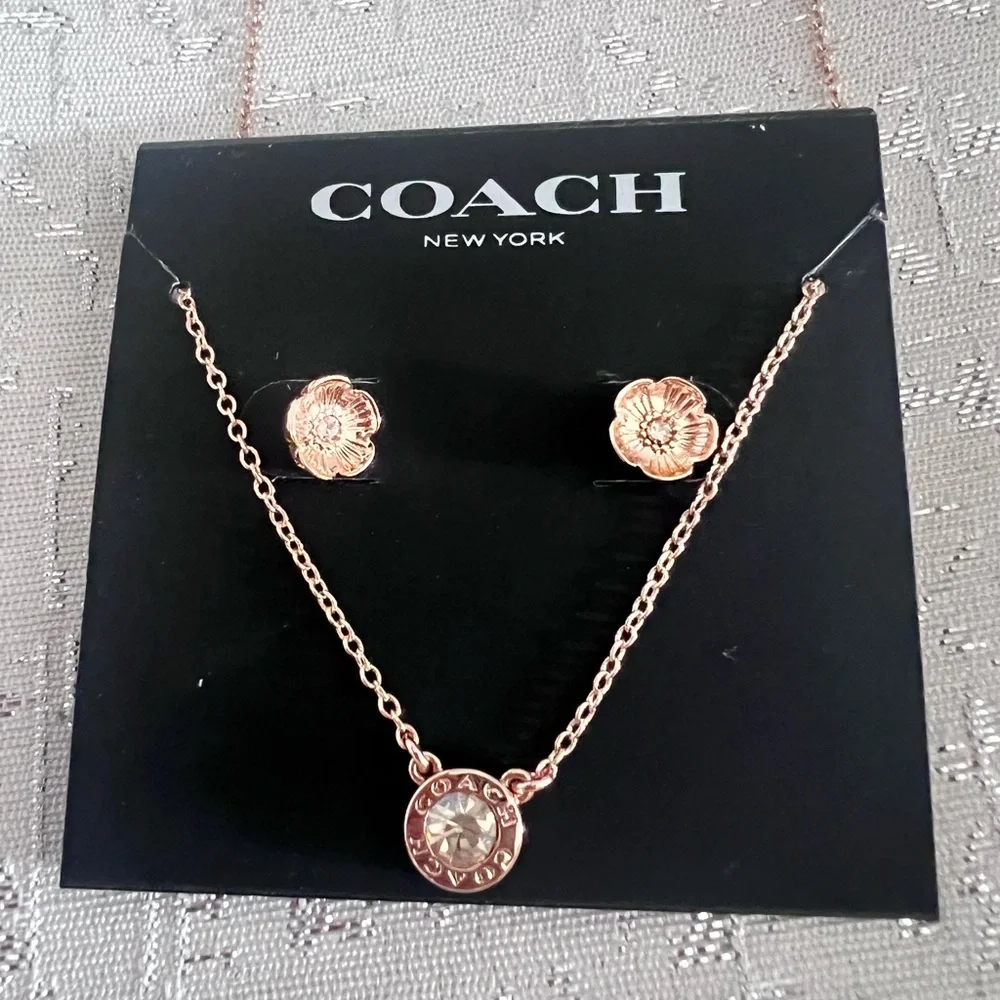Coach Open Circle Necklace And Tea Rose Stud Earrings Set